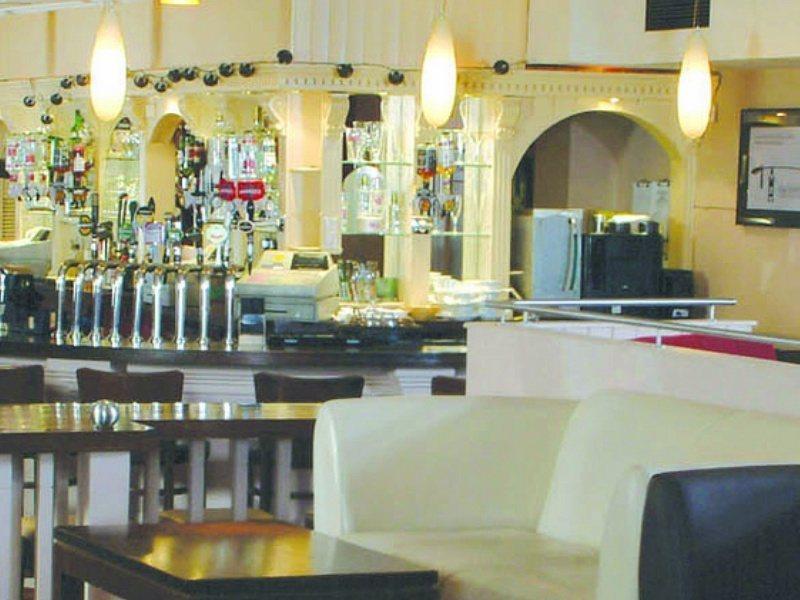 Abberley Court Hotel Tallaght Bagian luar foto