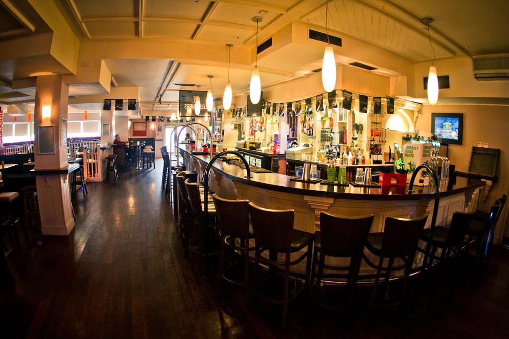 Abberley Court Hotel Tallaght Bagian luar foto